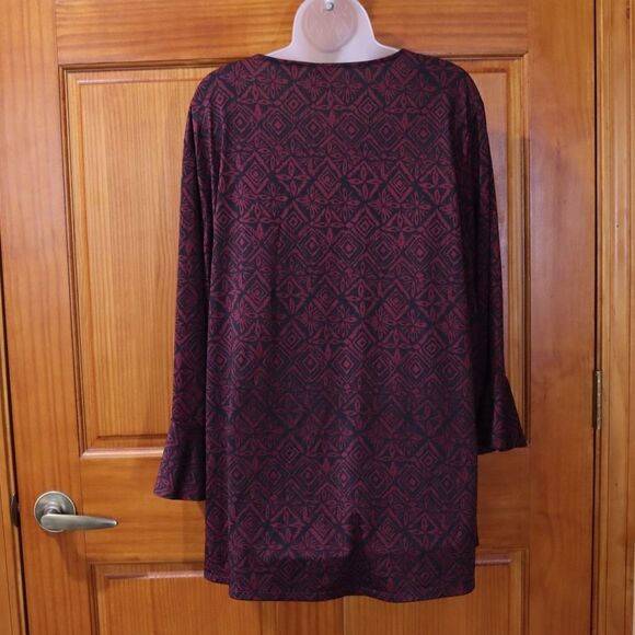 Faded Glory Burgundy Plus Size Criss Cross Print Top 3X - Picture 8 of 10